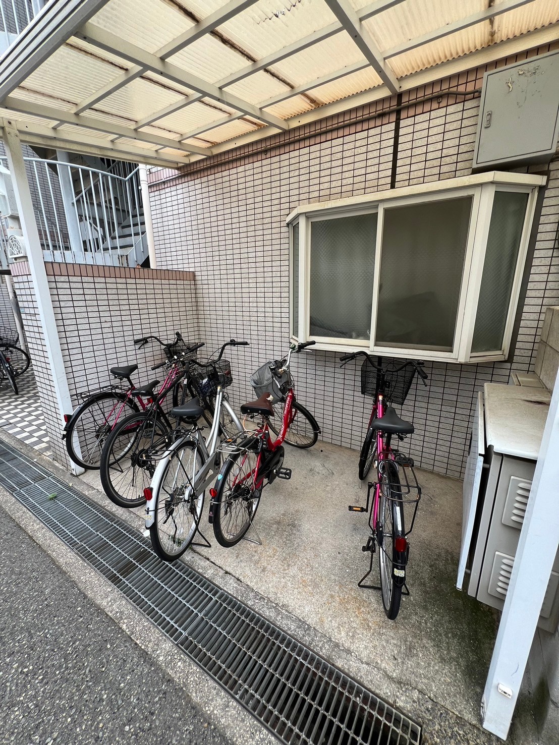 COCO堺東Ⅱ  屋根付き駐輪場
