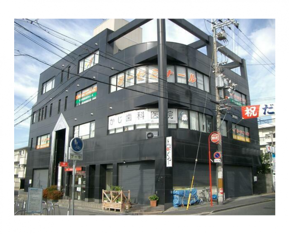 【店舗🎈泉大津市助松町】北助松駅の改札すぐ❗角地です❗