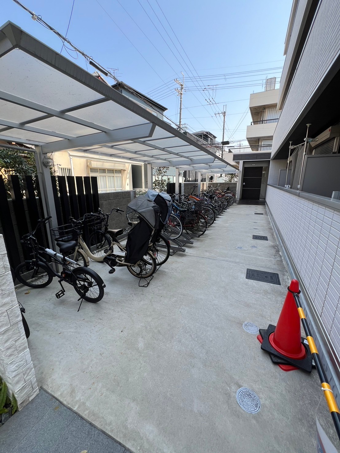 セントラル　ポーA   屋根付き駐輪場