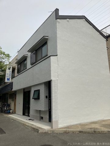 【事業用🎈泉大津市穴田】和泉府中駅徒歩8分🍇国道26側道の角地1階オール電化テナント物件!お家賃がお安くなりました😆