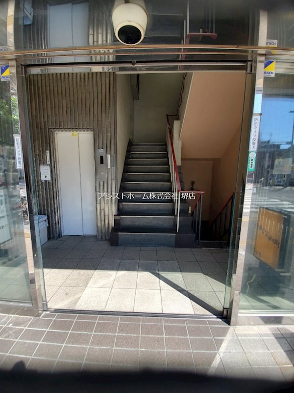 甲斐町ビル エントランス