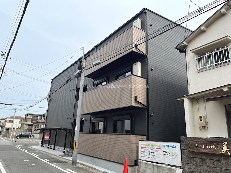 Atrest 外観