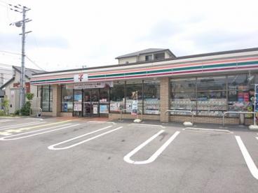 エヌエムキャトフヴァン コンビニ