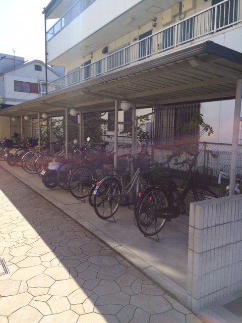 フジパレス愛泉 駐車場