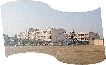 リベラルタウン 小学校