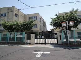 メゾン緑ヶ丘 中学校