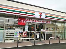 S-RESIDENCE堺浜寺broad コンビニ