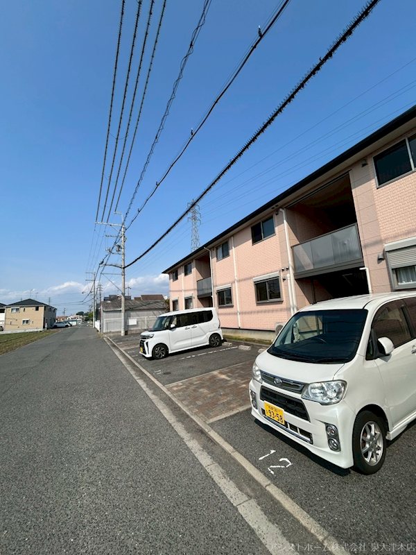 ラ・プリミエール城東 駐車場