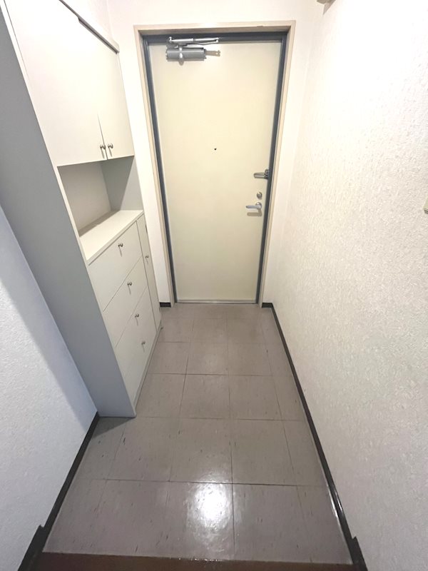 藤原ビル 広い玄関！