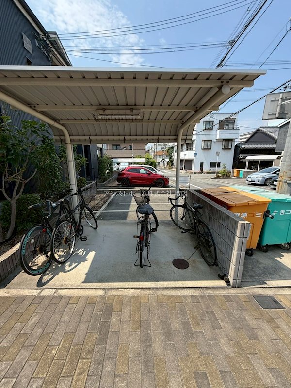 フジパレス南清水町Ⅱ番館  屋根付き駐輪場