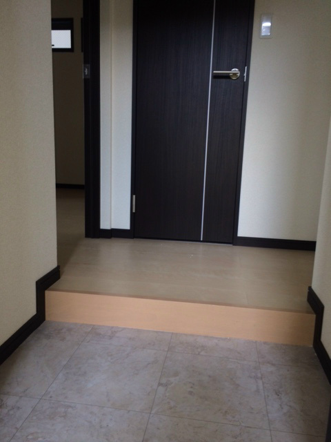 フジパレス諏訪ノ森Ⅲ番館 玄関