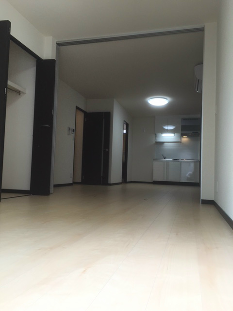 フジパレス諏訪ノ森Ｖ番館 リビング