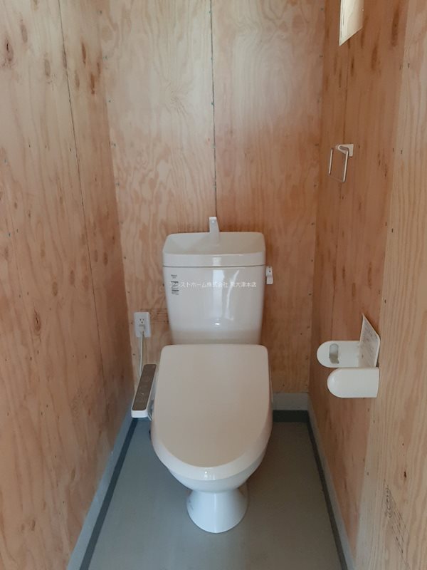 ウェアーハウス上野町 1Fトイレ