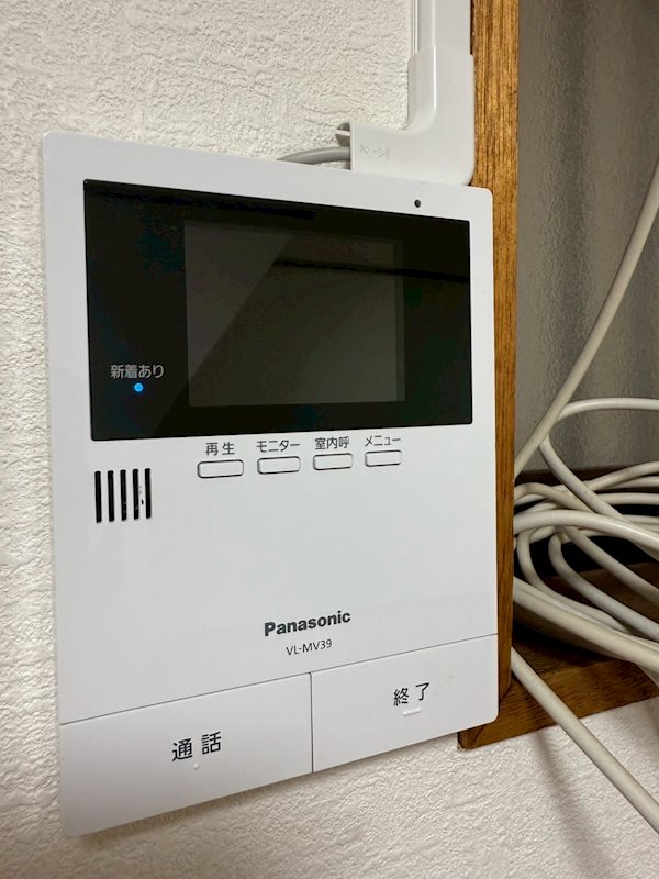 条南町一戸建て Ⅱ 来訪者をカメラで確認できるので女性にも安心です!(^^)!