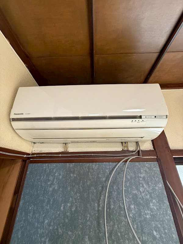 条南町一戸建て Ⅱ エアコンがついてます！設置不要です!(^^)!