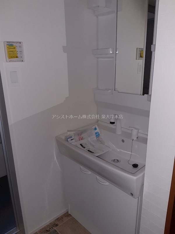 Fテラス和泉中央唐国町 収納スペースが豊富なので、散らかりがちな小物もスッキリ片付きます。