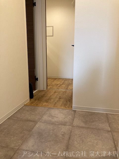プレミアムスイート額原 玄関