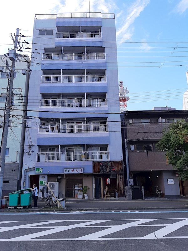 ロイヤルコート1番館 外観