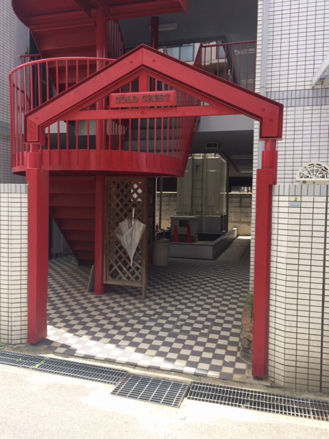ゴールドクレスト   エントランス