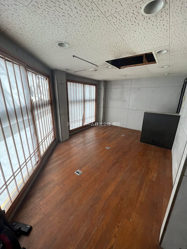西岡ビル ベッドルーム
