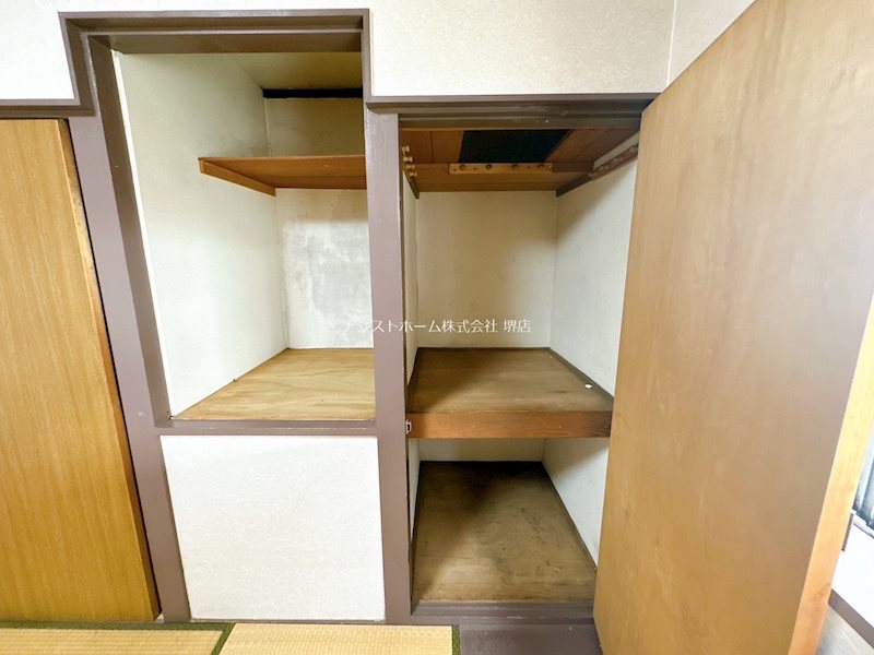 南旅篭町東4丁店舗付き住宅 収納