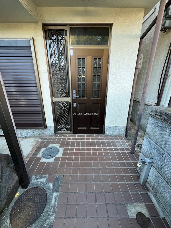 羽衣3丁目戸建て エントランス