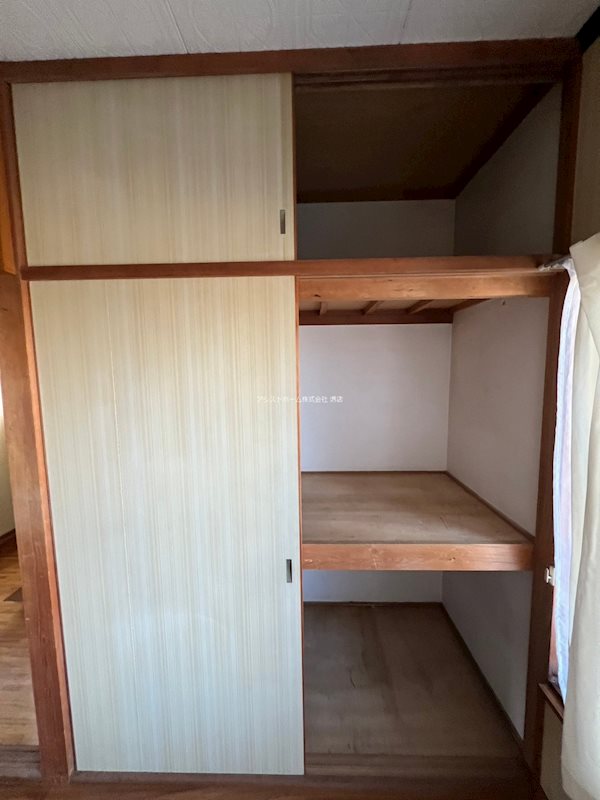 羽衣3丁目戸建て 収納