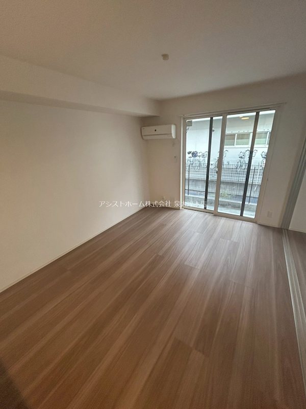 グランソレイユ 窓があり日差しの入るお部屋です