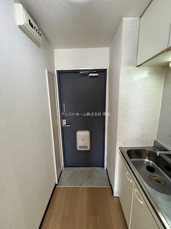 少林寺TKハイツ 玄関