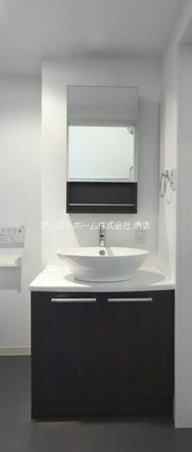 ドメーヌ堺 オシャレな洗面台