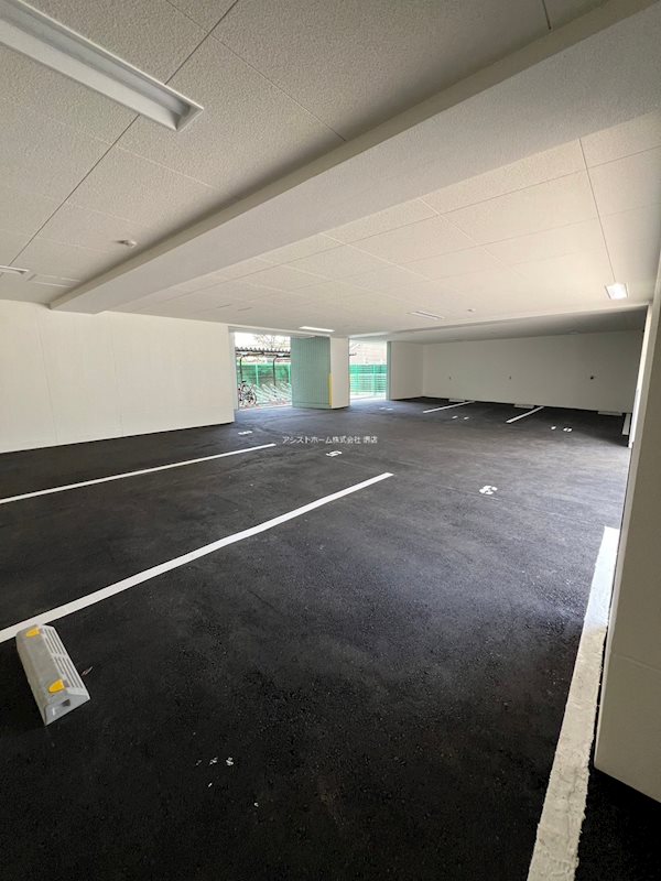 シャンピア堺 駐車場