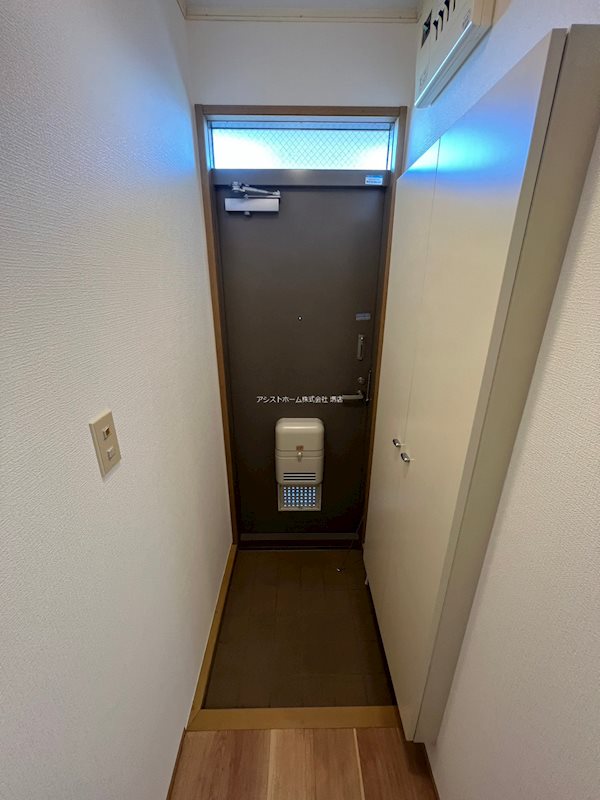 ハーモネート浜寺B 玄関