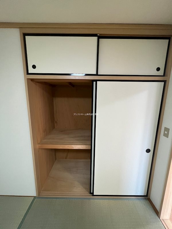 ハーモネート浜寺B 収納