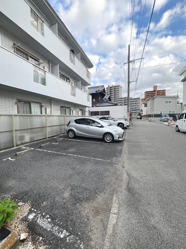 モアクレスト東豊中 敷地内の駐車場！