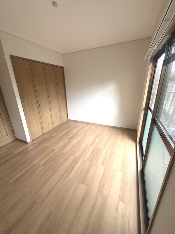 Fマンション 陽当たりの良いベッドルーム☆