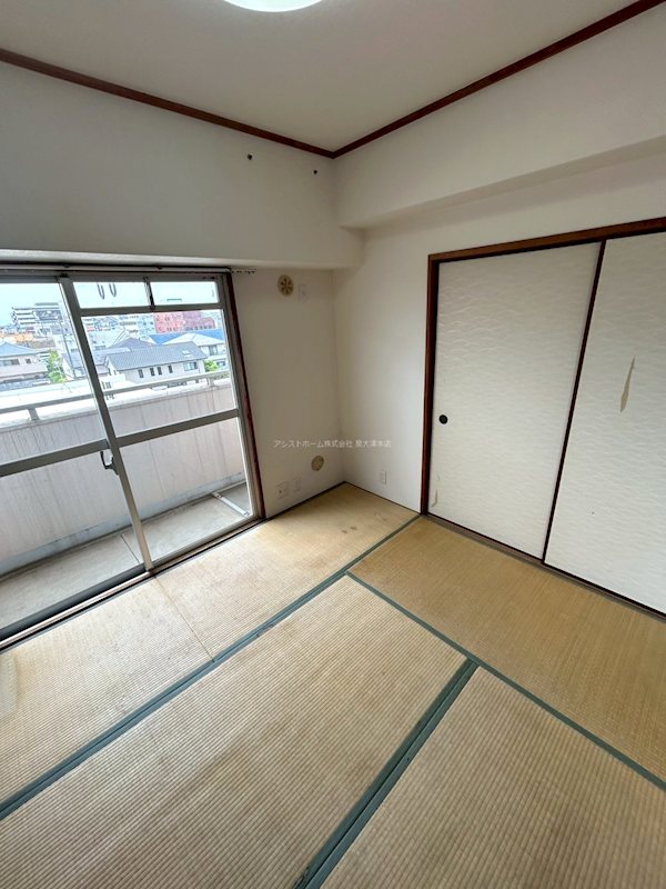 ロイヤルコーポ忠岡 和室