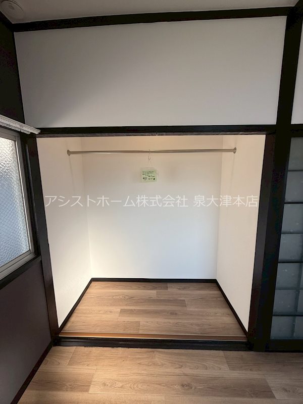 忠岡東２丁目テラス 収納豊富なクローゼットです(≧▽≦)