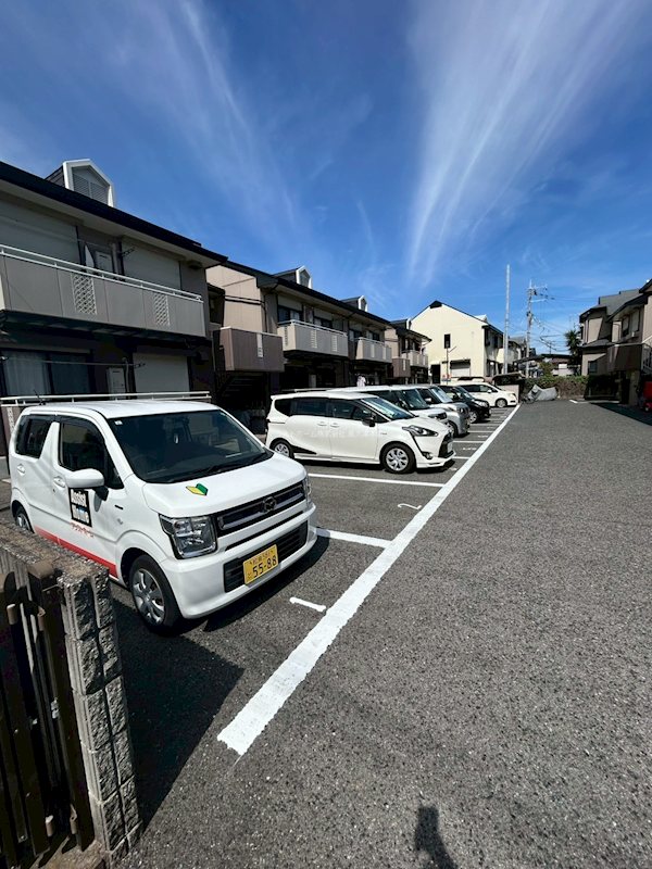 ハイツミヅホ 駐車場