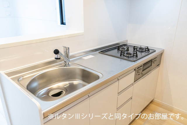 メゾン　ヴォロンテ　Ⅰ キッチン