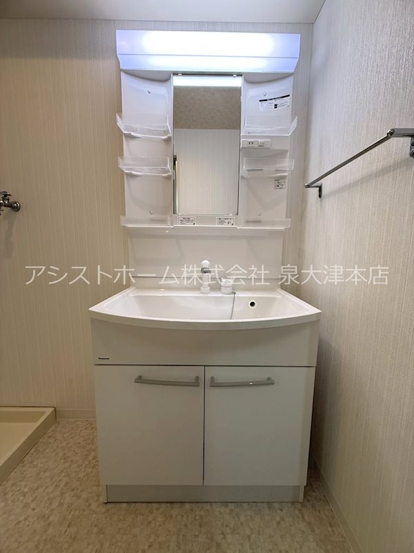 ルミエール西取石 シャワー付き洗面化粧台☆