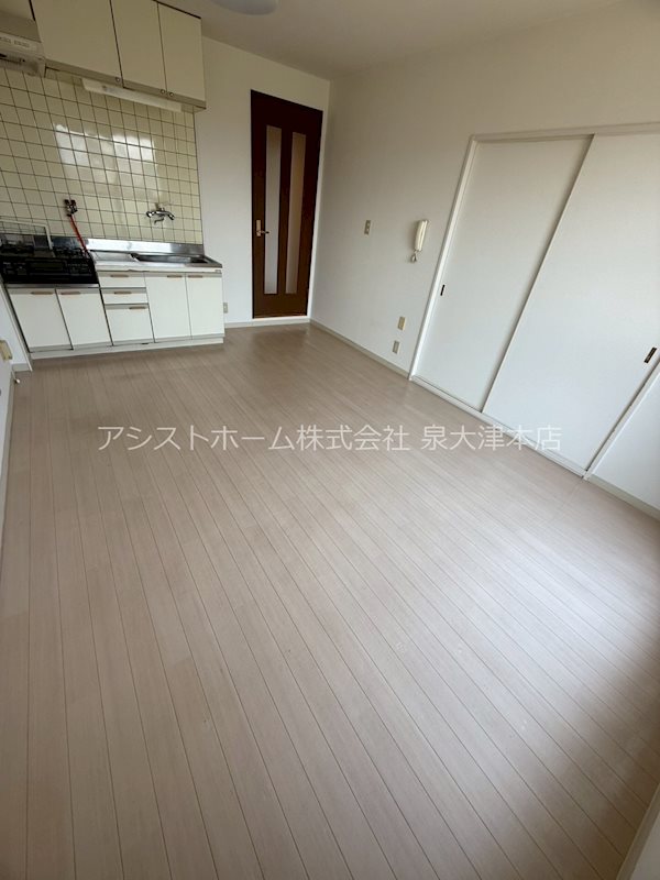 メルベーユ246 広々としたリビングです♪