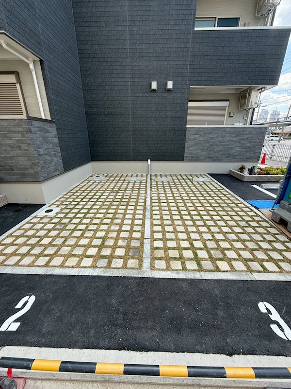 フジパレス南清水町サウス 駐車場