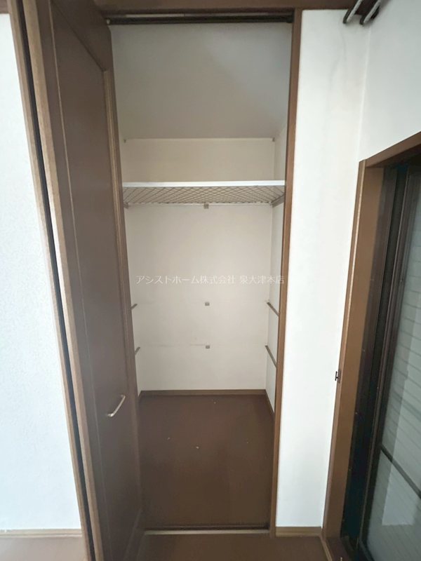 高石市綾園2丁目貸家 クローゼット