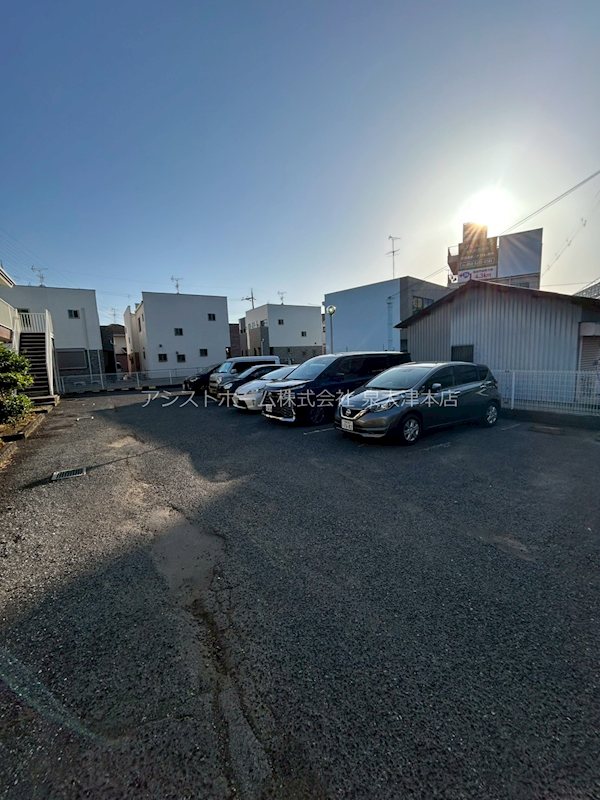 あすなろ 広めの駐車場