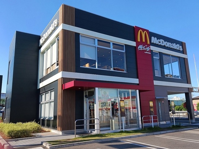 あすなろ マクドナルド様まで450m