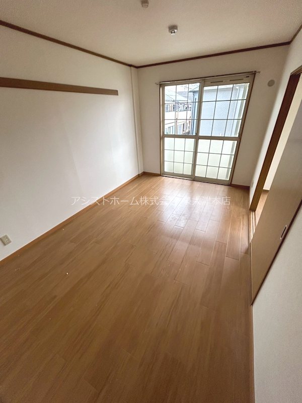 あすなろ 窓があり日差しの入るお部屋です