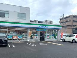 Agapanthus B棟 ﾌｧﾐﾘｰﾏｰﾄ 岸和田藤井店
