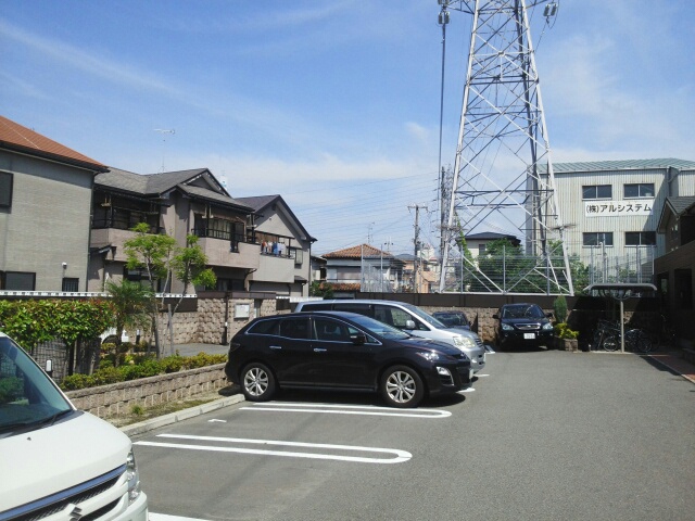 ＧＡＲＤＥＮ　泉 駐車場