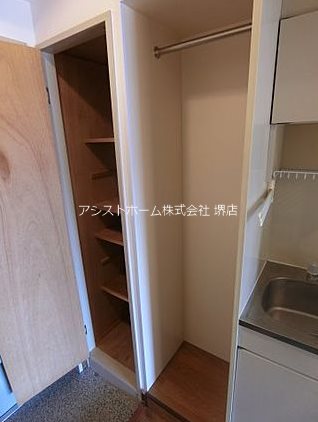 フォンティーヌ南三国 玄関収納