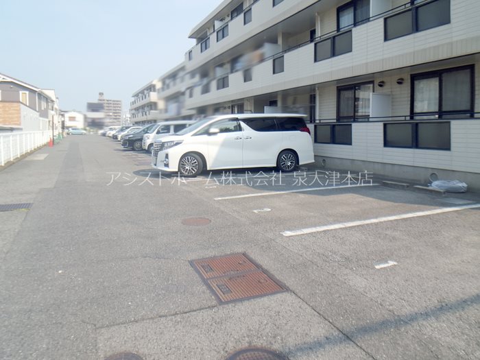 ヴァンベールしののめ 広めの駐車場